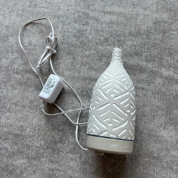 Saje Aroma Om Diffuser - Picture 1 of 4